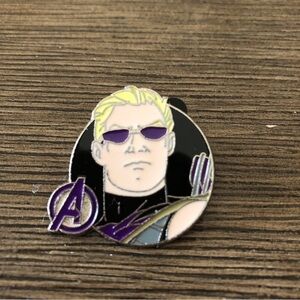Disney Official Trading Pin: Marvel: Avengers: Hawkeye